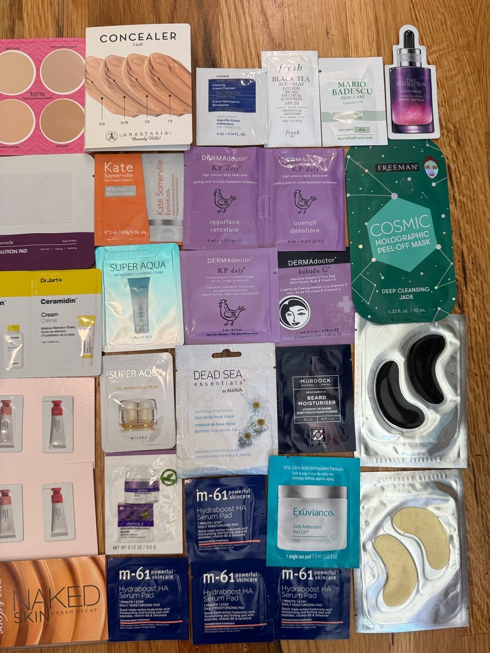 52pc NEW Beauty Sample Lot - tarte, Glossier, Dr. Jart+, Urban Decay, Fresh - Picture 4 of 6
